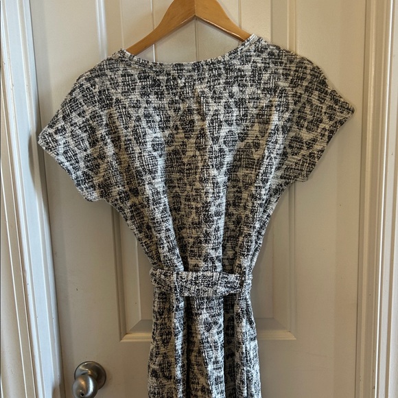 Anthropologie Dolan Left Coast Taleen Boucle Textured Belted Midi Dress - Picture 6 of 7